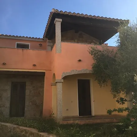 Сasa de vacaciones I Mari Di Gallura San Teodoro (Sardinia)